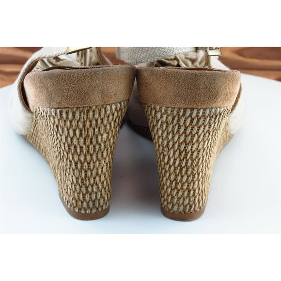 Aerosoles Women Sz 9.5 M Beige Wedge Synthetic‎ Shoes Air Plush - Picture 5 of 7